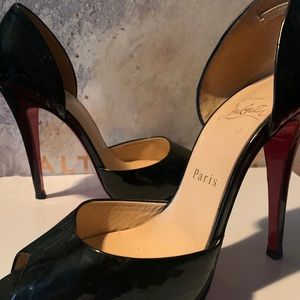 Louboutin Prive black heels ❤️